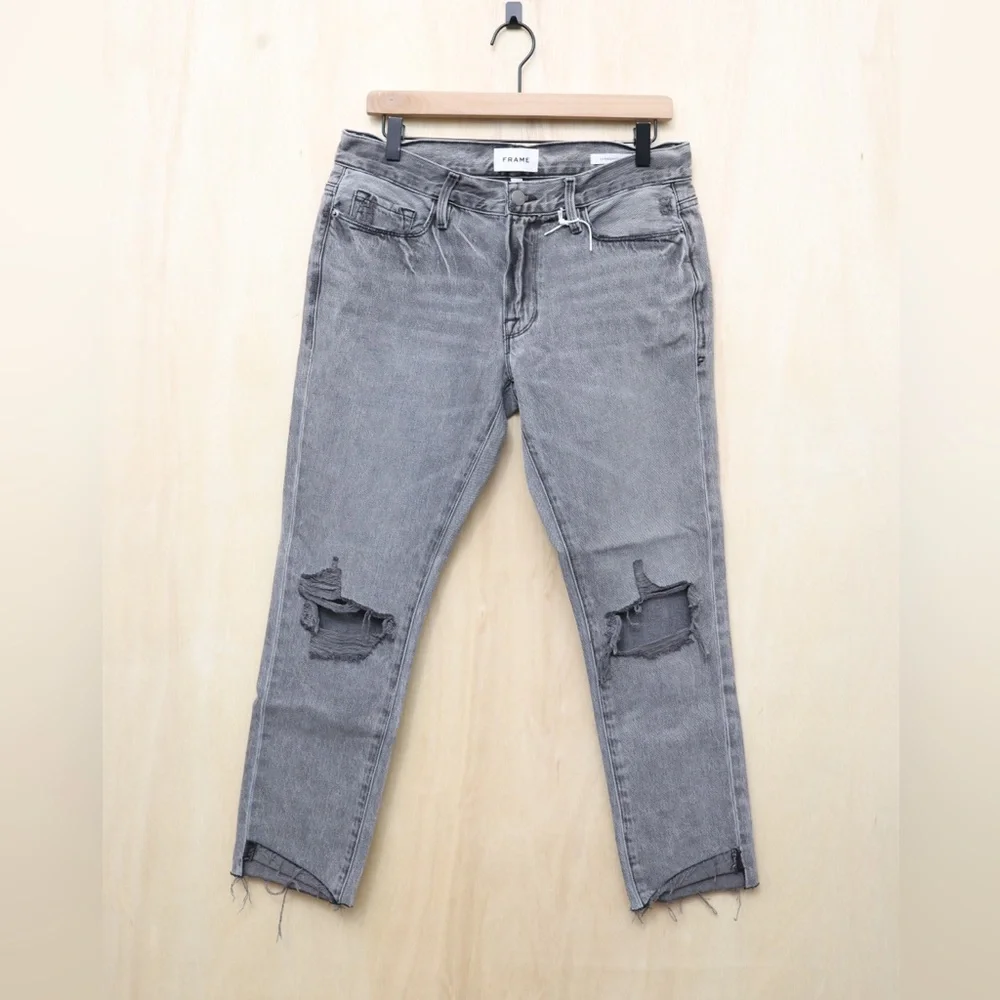 FRAME Le Garcon Mid-Rise Distressed Jeans in Grey Size 27‎